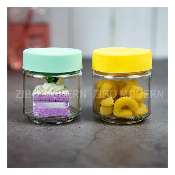 4 Oz Glass Baby Food Canister With Press-able Air-tight Silica Gel Cap